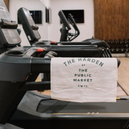 treadmills in gym